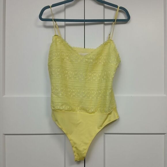 Vibrant Yellow Textured Bodysuit with Spaghetti Straps - Picture 2 of 8